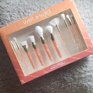 Wet and Wild 10 piece make-up brush set